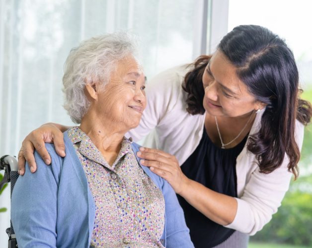 LiveWell-with-Traditions-The-Important-Role-of-Family-Caregivers-2